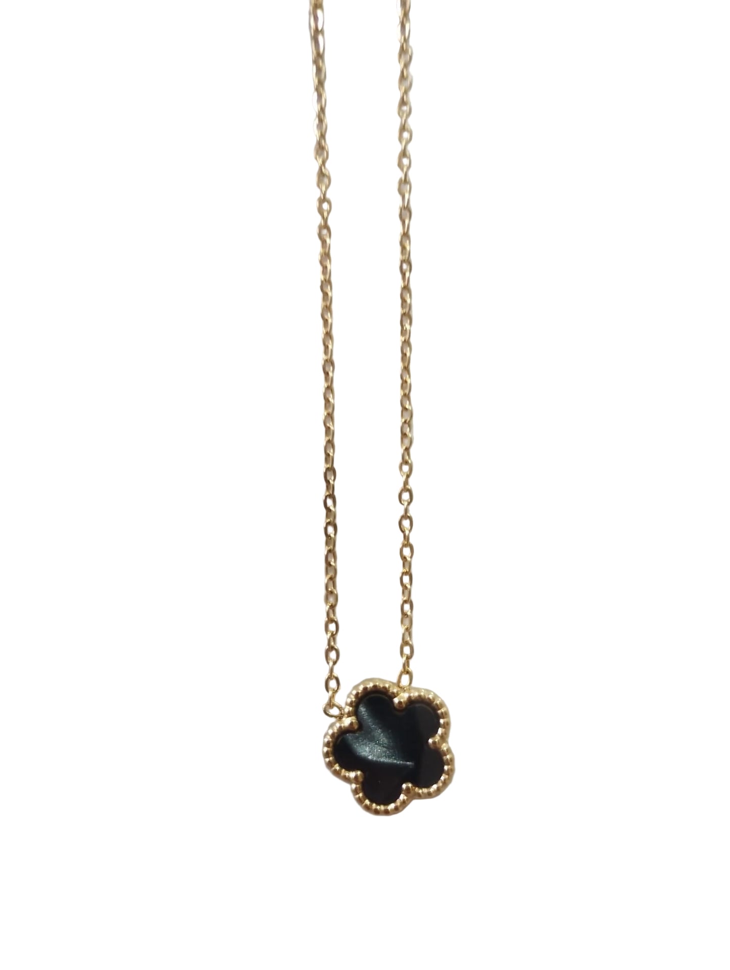 collana in oro vintage con pendente quadrifoglio