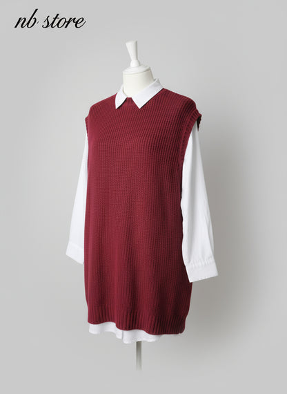gilet di lana marrone - grigio - bordeaux  con camicia bianca a maniche lunghe