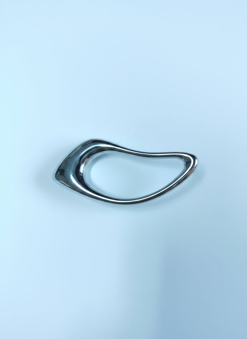 anello con forma asimmetrica